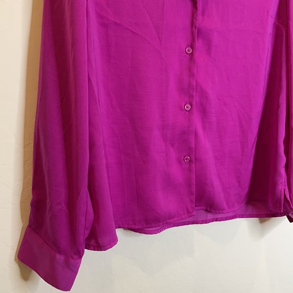 New Banana Republic blouse size Medium 🌵 - Picture 2 of 5